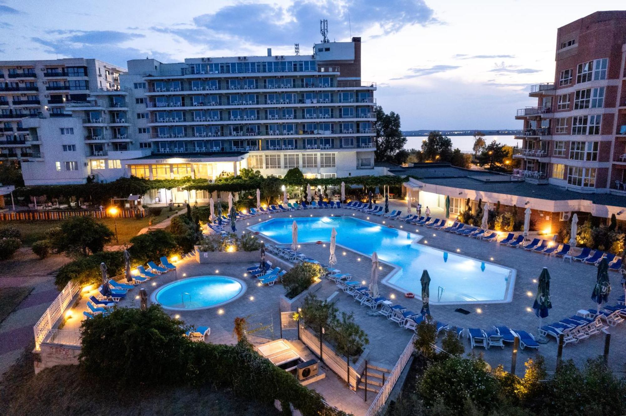 Hotel Comandor Mamaia Esterno foto