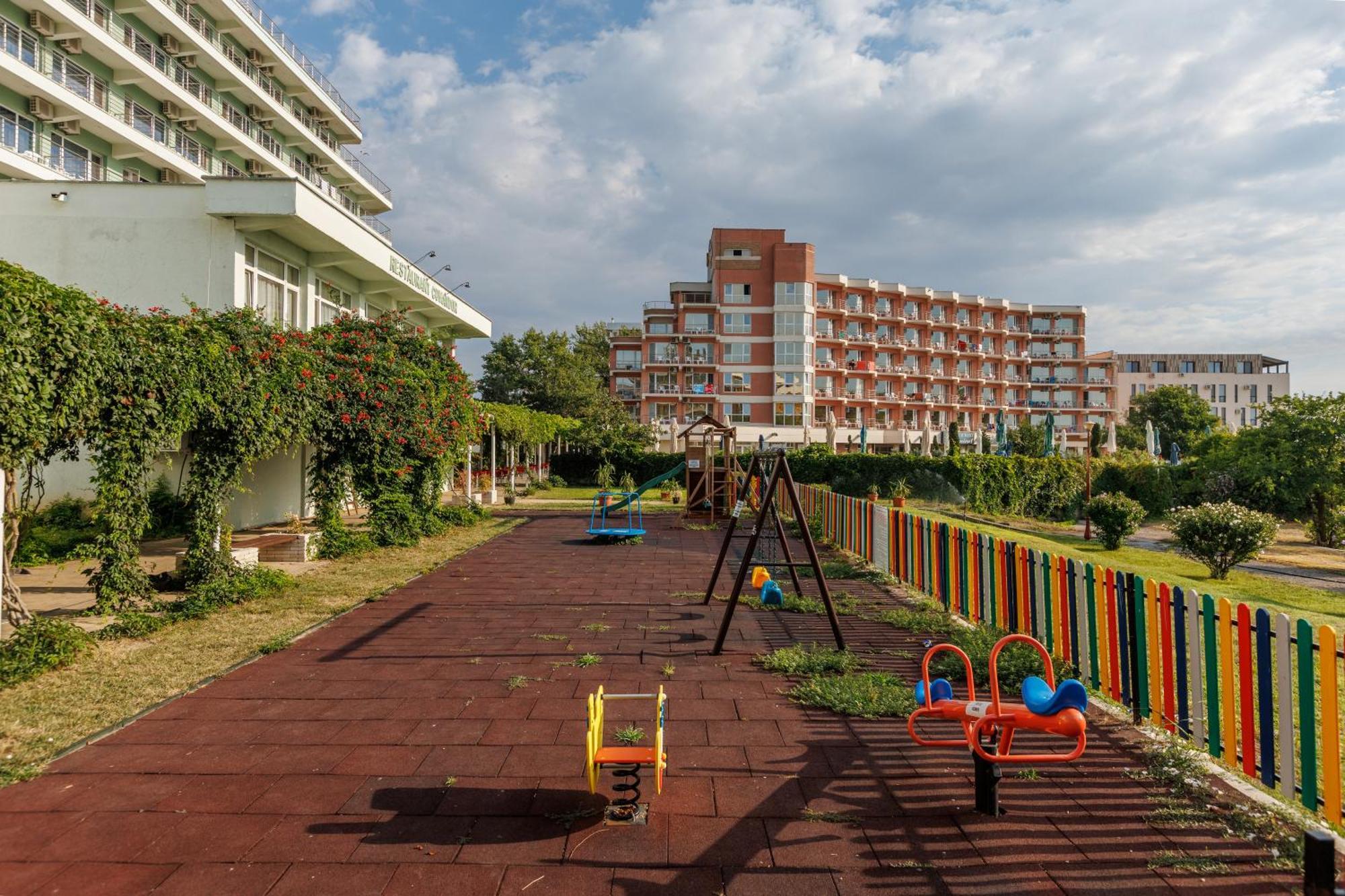 Hotel Comandor Mamaia Esterno foto